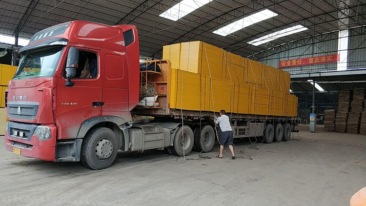 四川工地建筑模板又要發(fā)車啦插圖1 建筑模板發(fā)往四川方向